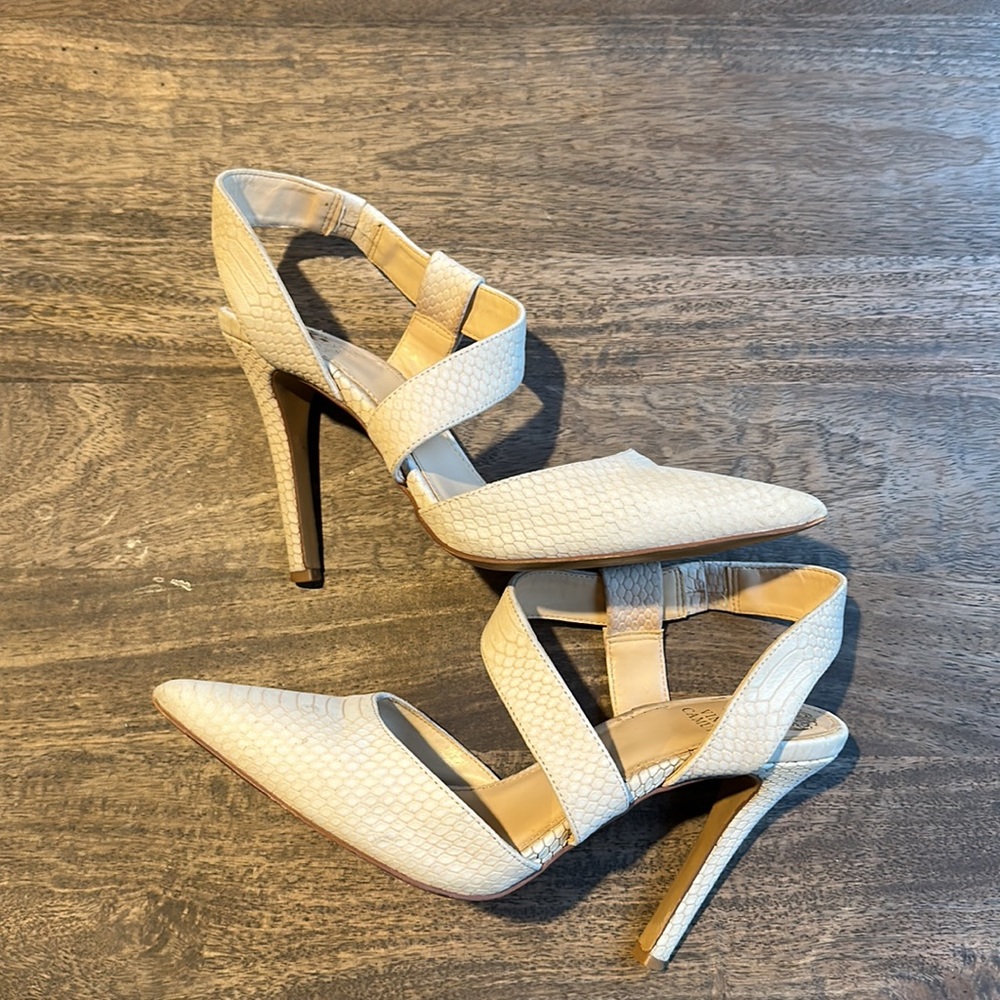 Vince Camuto Heels - Picture 2 of 6